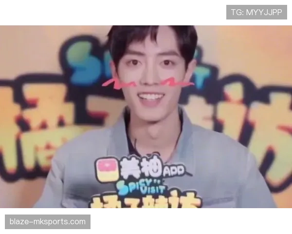 孙准浩在韩国喝个咖啡都要被拍，这哪是球员啊简直顶流爱豆