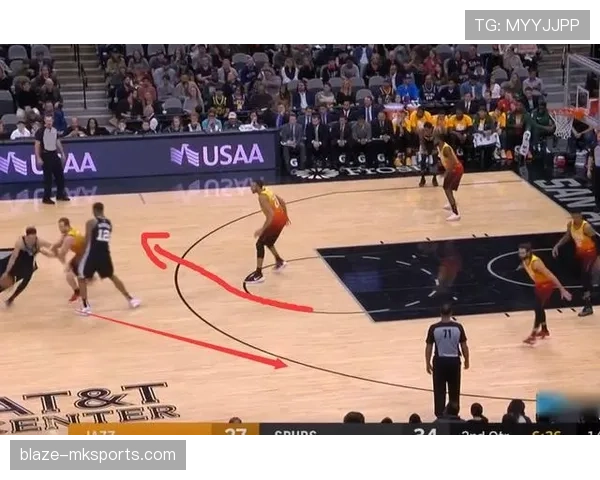 怀特关键挡拆助攻效率提升显著 拉开球队核心锋线差距